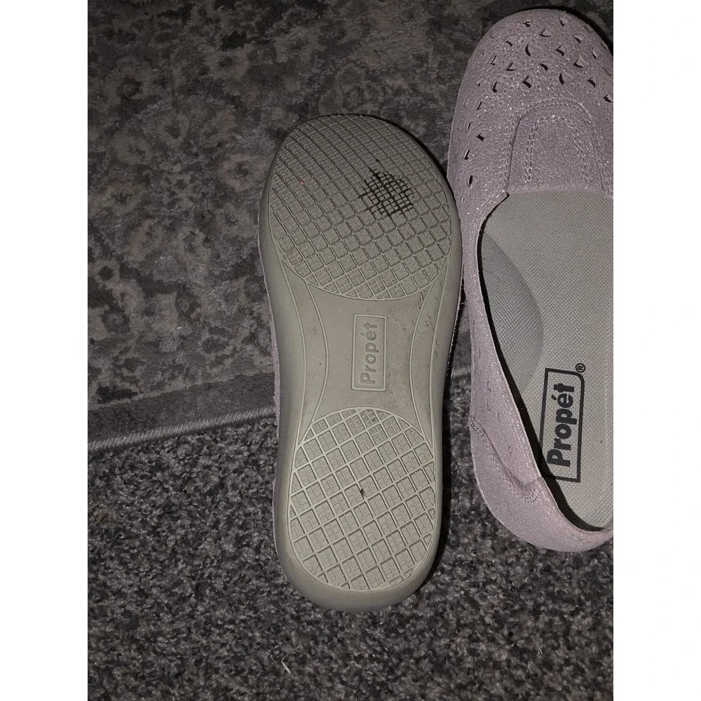 Propet Womens Cabrini Slip On Flat.‎ Blush/pink With Laser Cut Leather Upper....